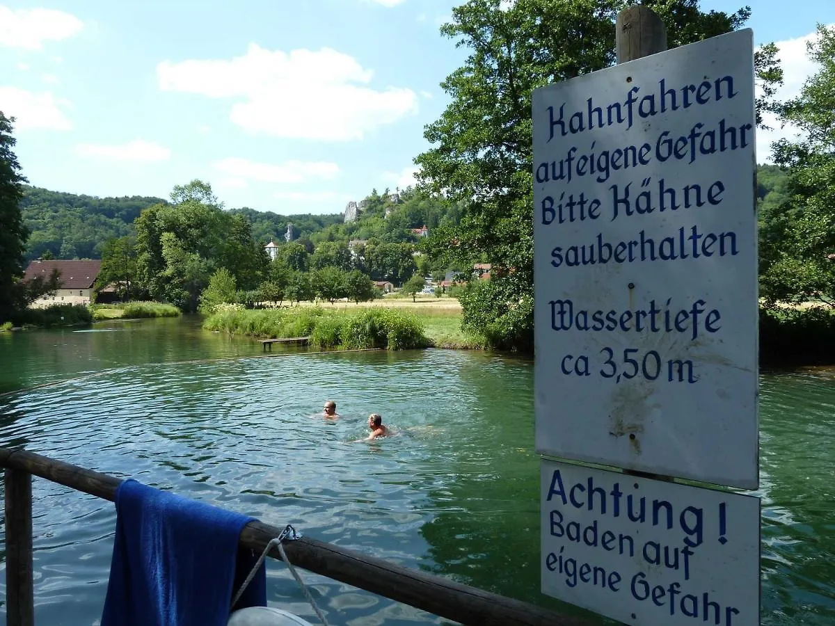 Appartment Schlossblick Wiesenthau Apartment